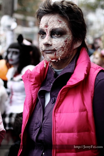 Toronto Zombie Walk 2011 photos