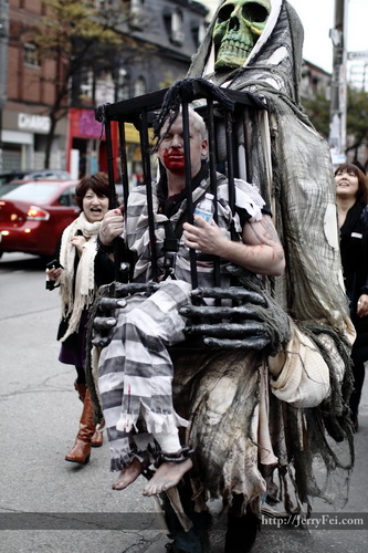 Toronto Zombie Walk 2011 photos