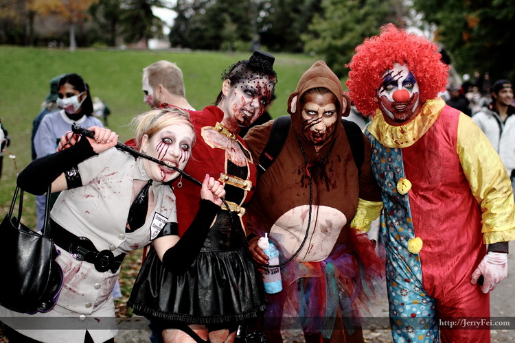 Toronto Zombie Walk 2011 photos