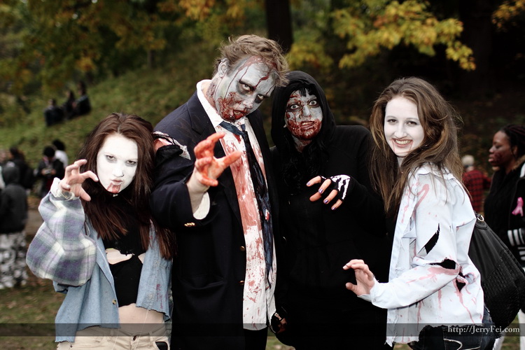 Toronto Zombie Walk 2011 photos