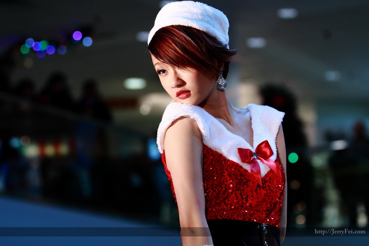 SPARKLE Red Christmas event in Chinatown Centre photo