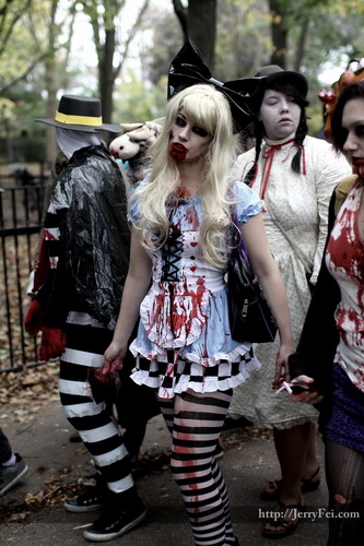 Toronto Zombie Walk 2011 photos